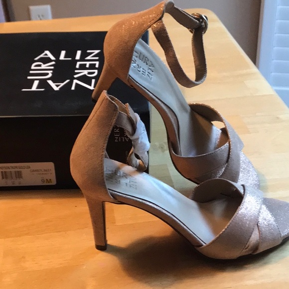 Naturalizer sandals - Picture 4 of 7